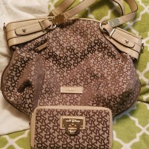 Dkny purse and wallet